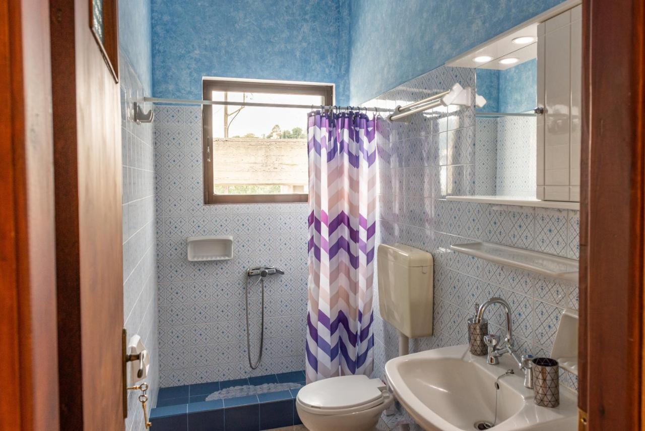 Aristotelis Apartments Vathí エクステリア 写真
