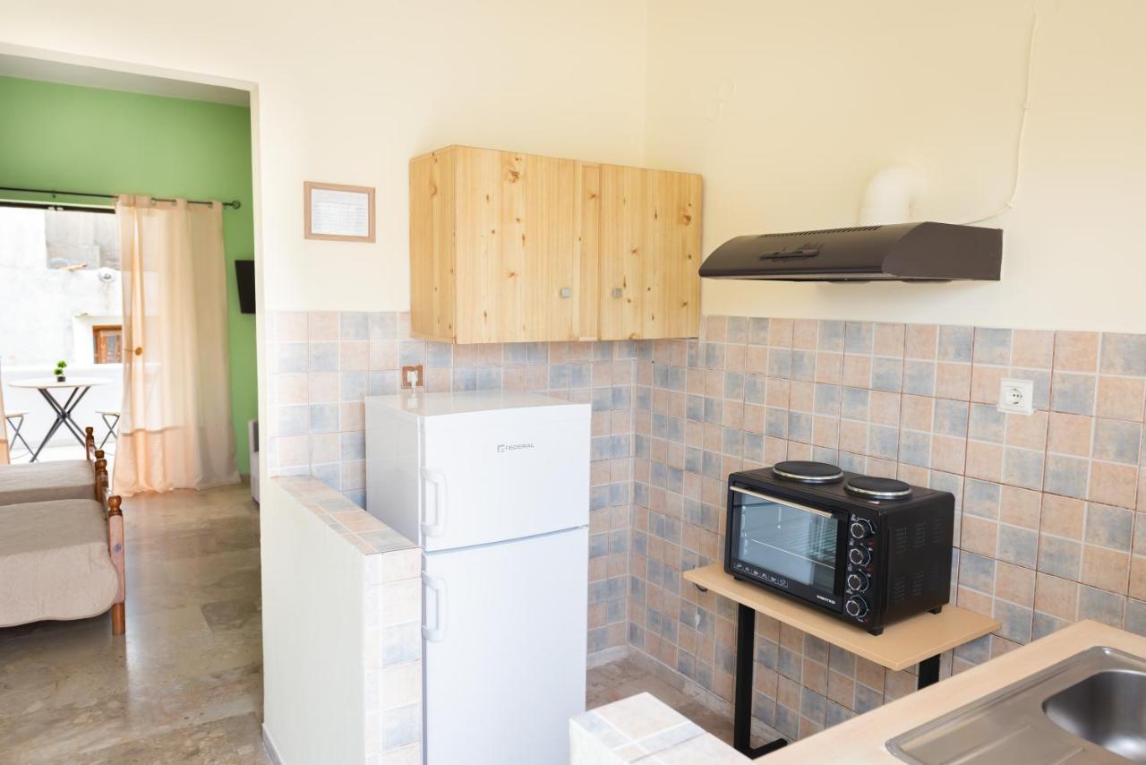 Aristotelis Apartments Vathí エクステリア 写真