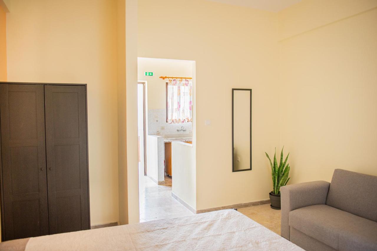 Aristotelis Apartments Vathí エクステリア 写真